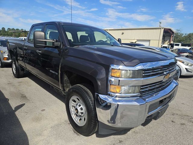 2015 Chevrolet Silverado 3500HD photo 2