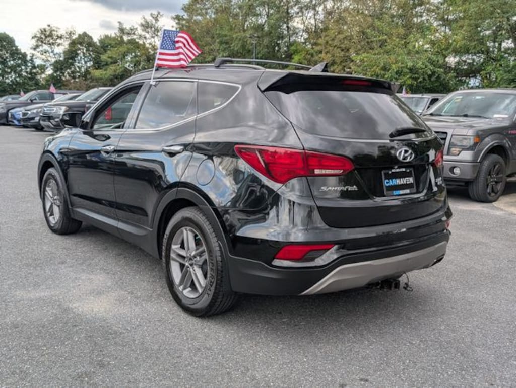 Used 2017 Hyundai Santa Fe Sport 2.4L SUV
