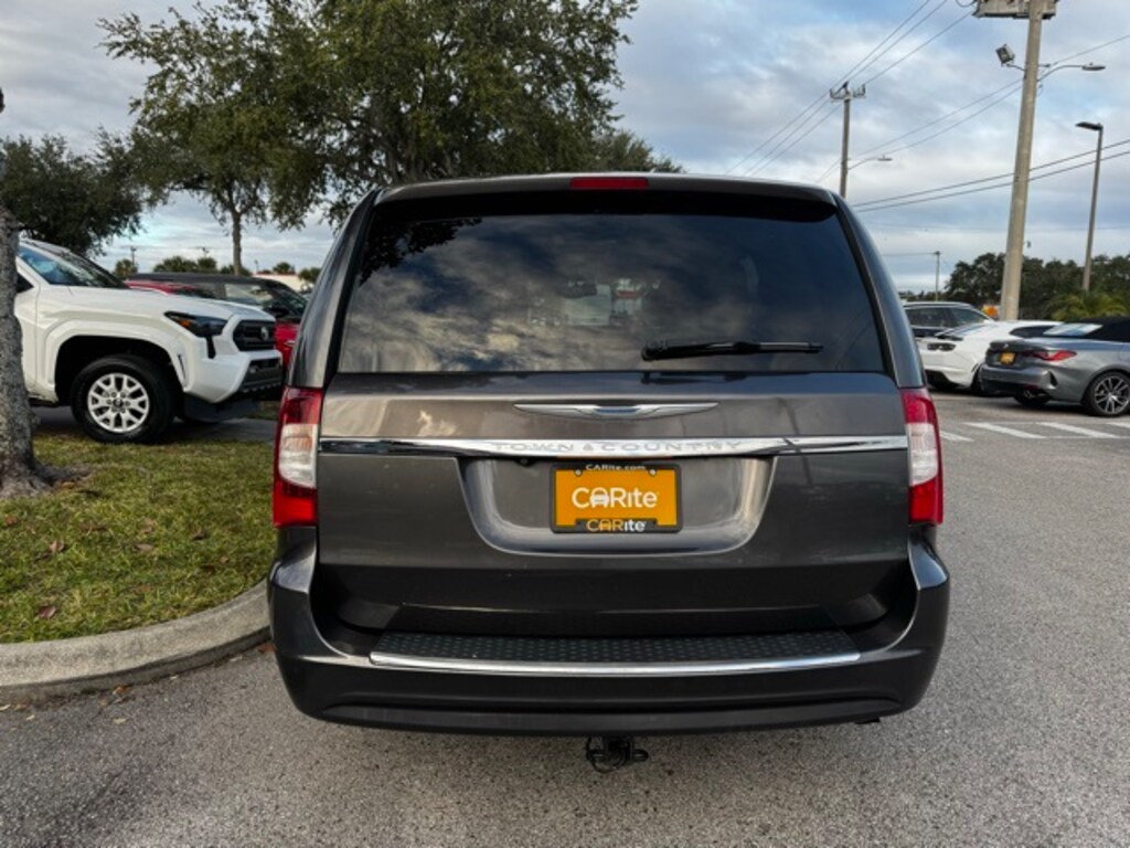 Used 2015 Chrysler Town & Country Touring Van