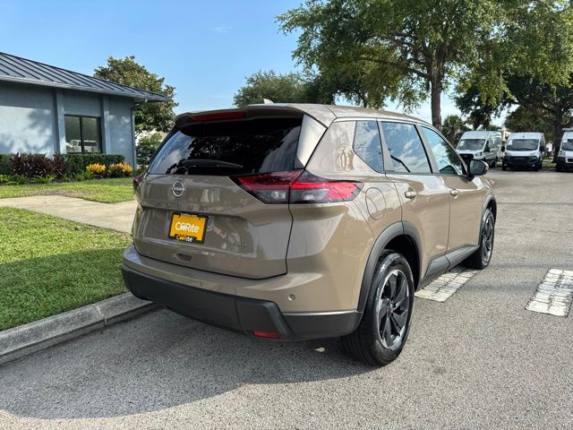 2025 Nissan Rogue SV - Photo 7