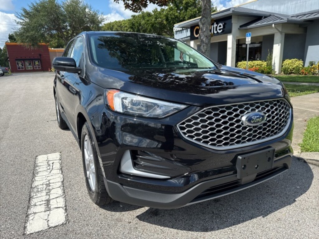 Used 2024 Ford Edge SUV