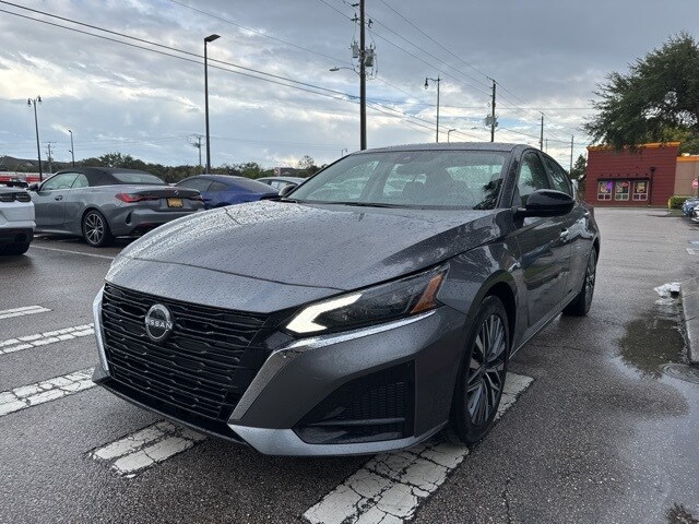 2024 Nissan Altima 2.5 SV photo 4