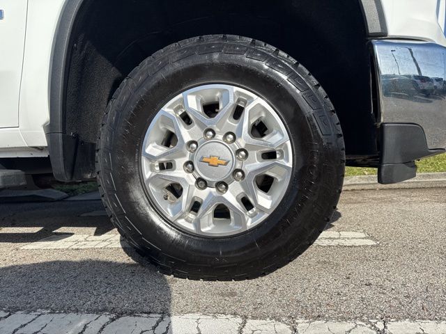 2023 Chevrolet Silverado 2500HD LT - Photo 9
