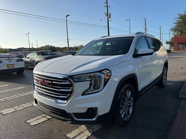 2024 Gmc Terrain SLT photo 3