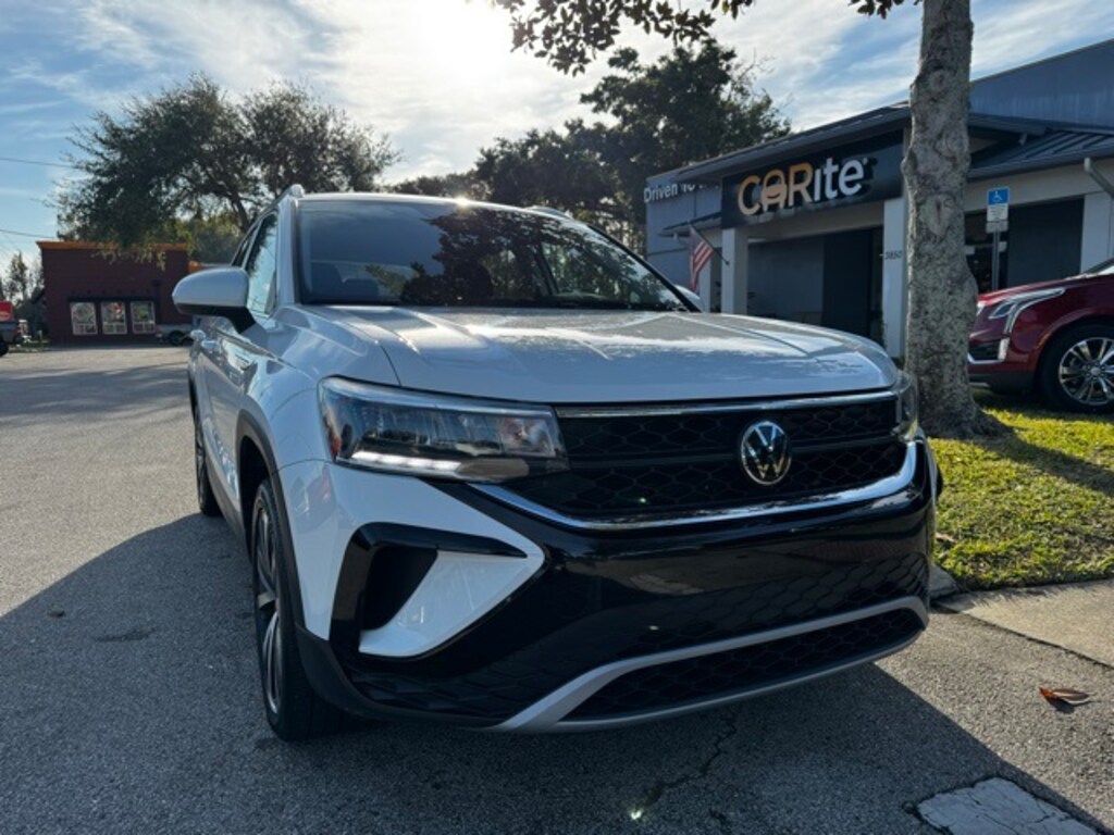 Used 2024 Volkswagen Taos 1.5T SE SUV