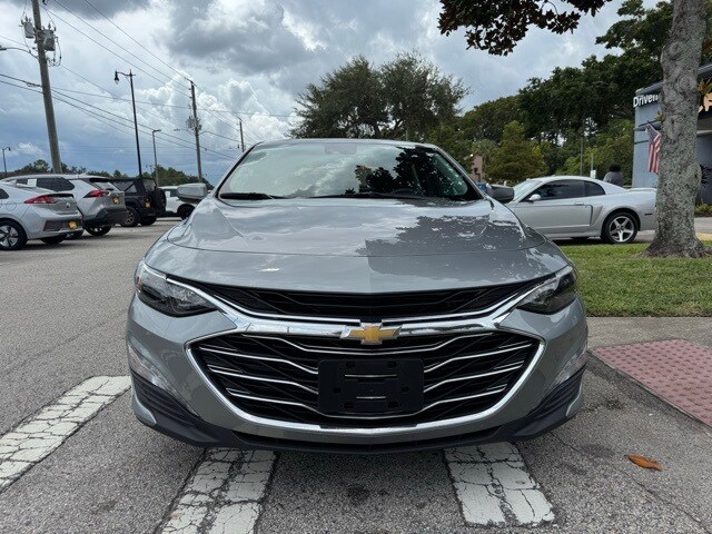 2024 Chevrolet Malibu 1LT photo 3