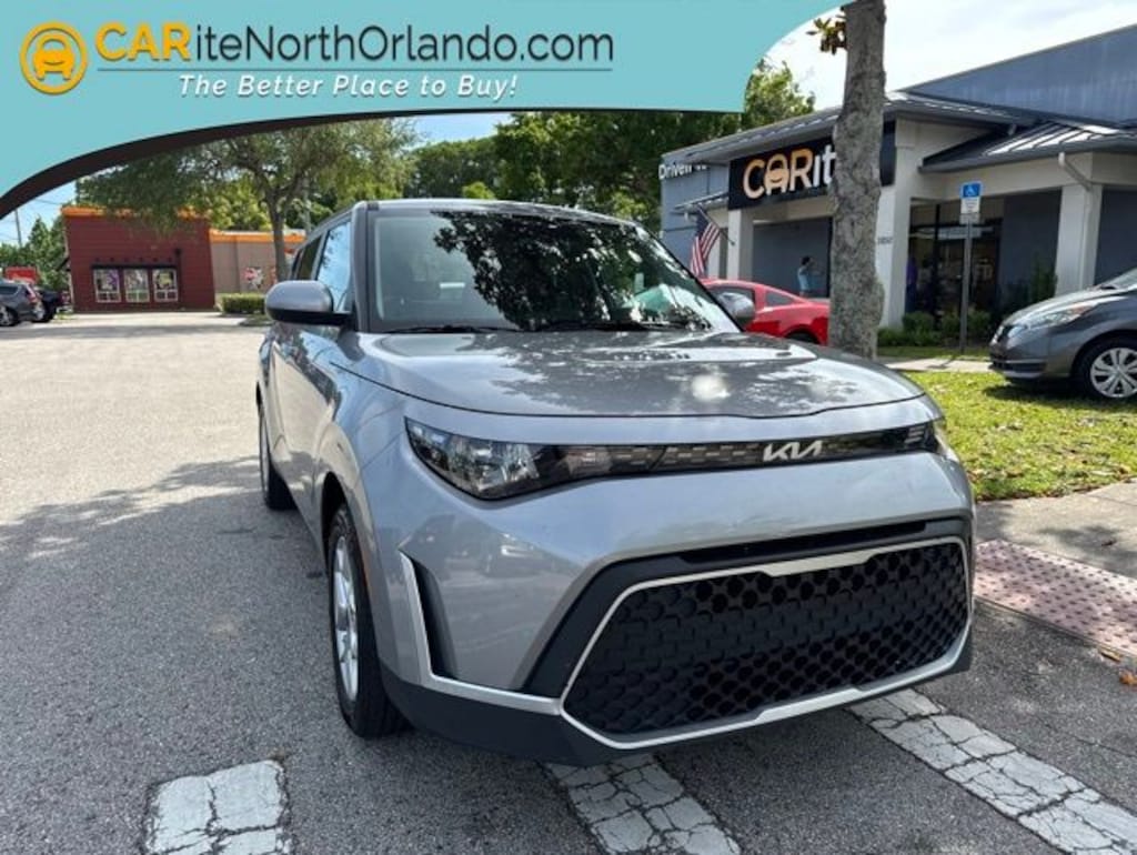 Used 2025 Kia Soul LX Hatchback