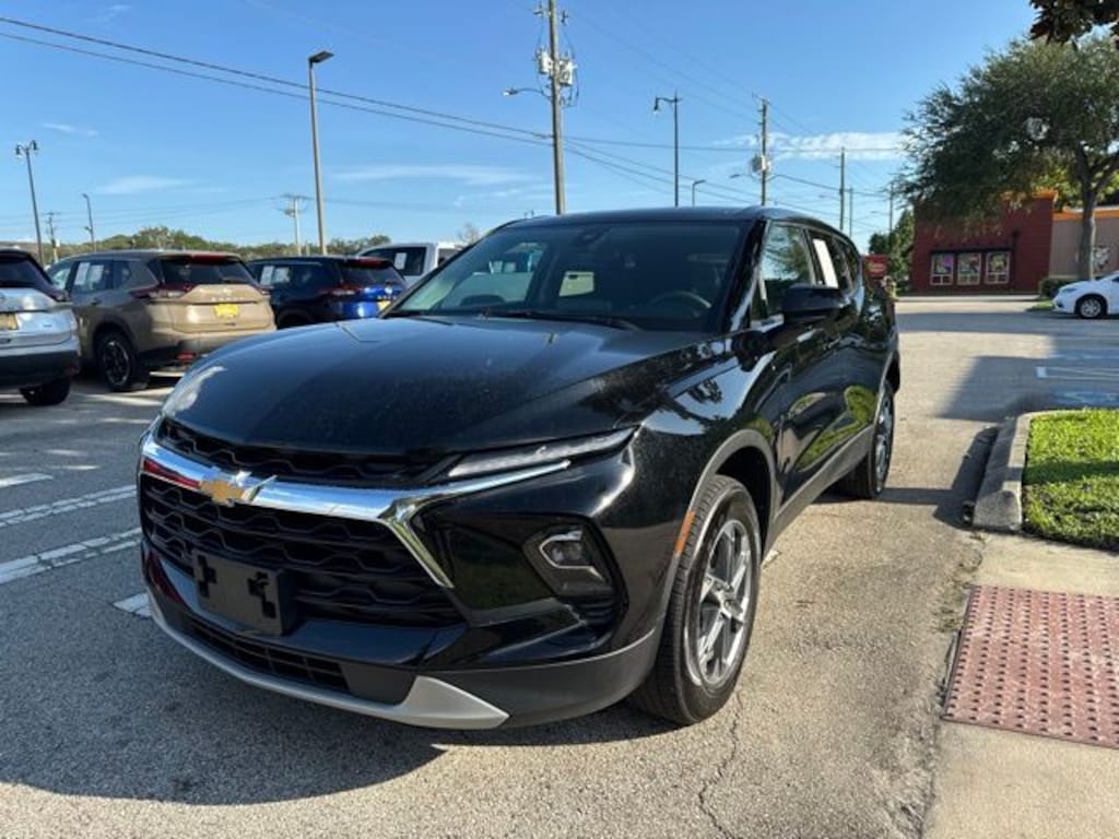 Used 2025 Chevrolet Blazer LT w/2LT SUV