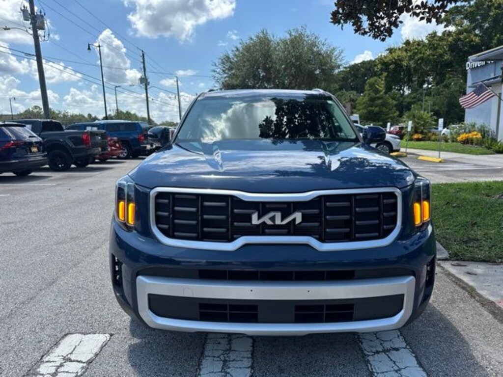 Used 2025 Kia Telluride S SUV
