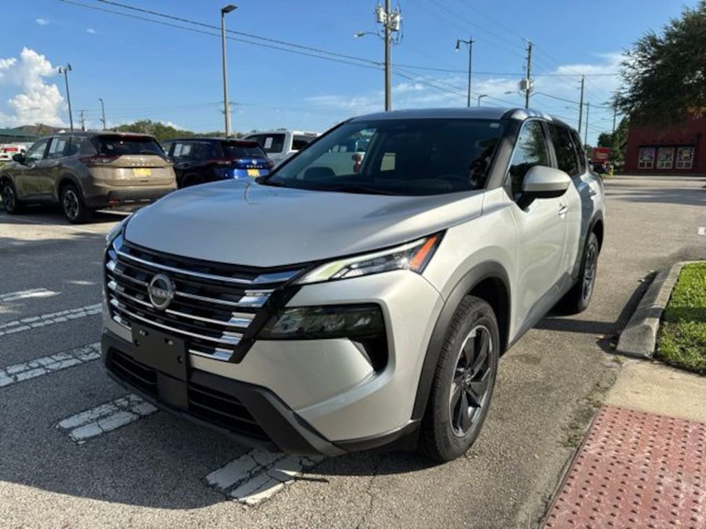 Used 2025 Nissan Rogue SV SUV