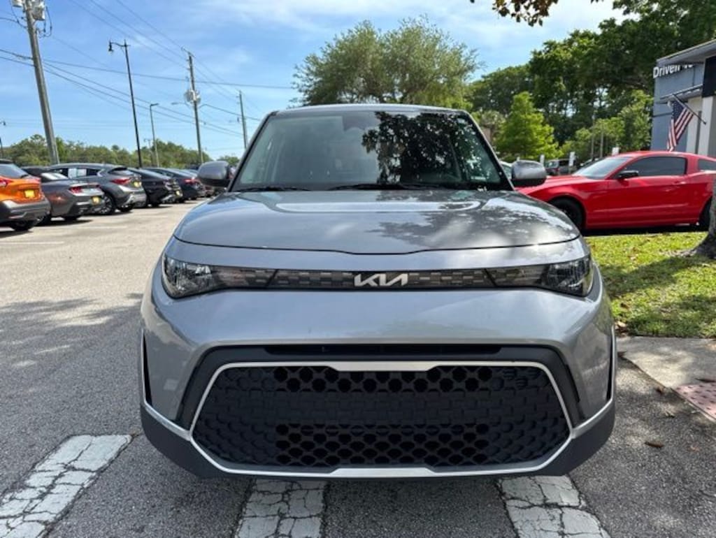 Used 2025 Kia Soul LX Hatchback