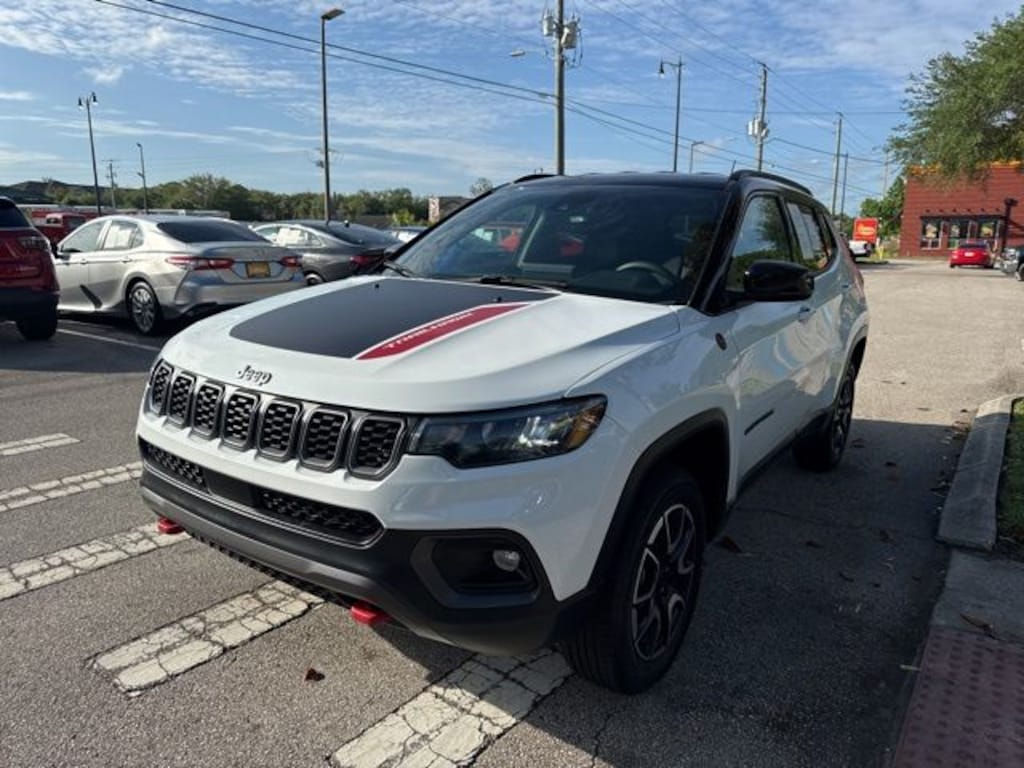 Used 2025 Jeep Compass Trailhawk SUV