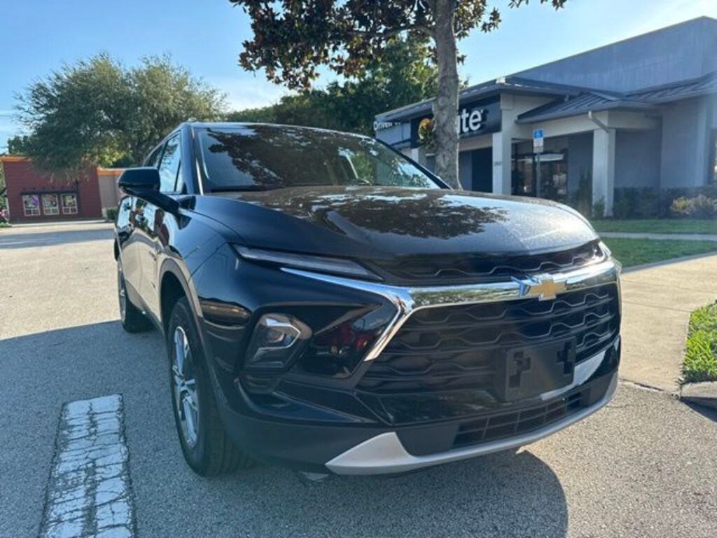 Used 2025 Chevrolet Blazer LT w/2LT SUV