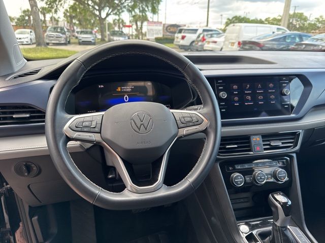 2024 Volkswagen Taos SE - Photo 27