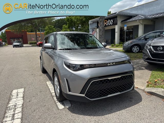 2025 Kia Soul 2.0L LX IVT's photo
