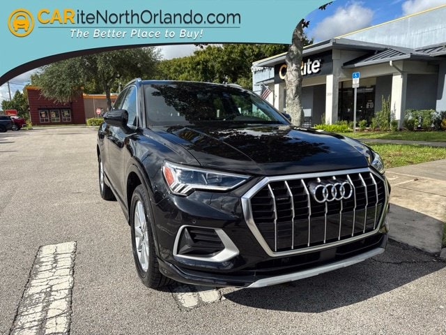 2023 Audi Q3 Premium