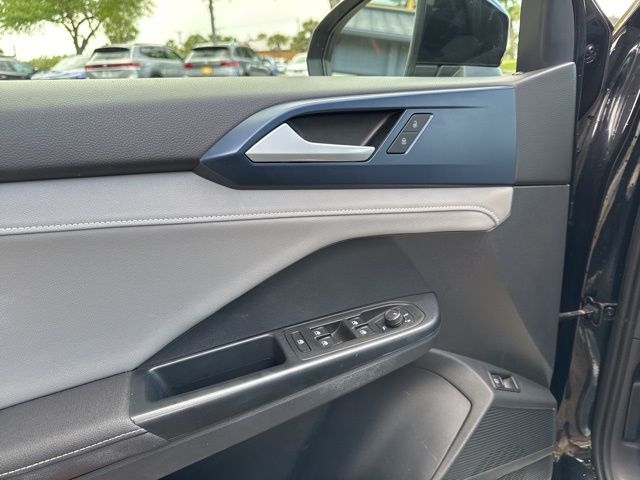 2024 Volkswagen Taos SE - Photo 24