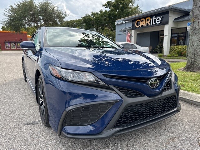 2023 Toyota Camry SE photo 2