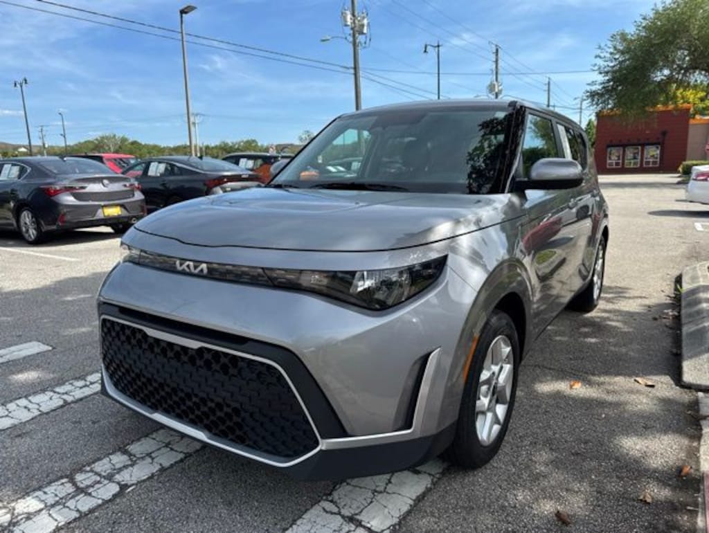 Used 2025 Kia Soul LX Hatchback