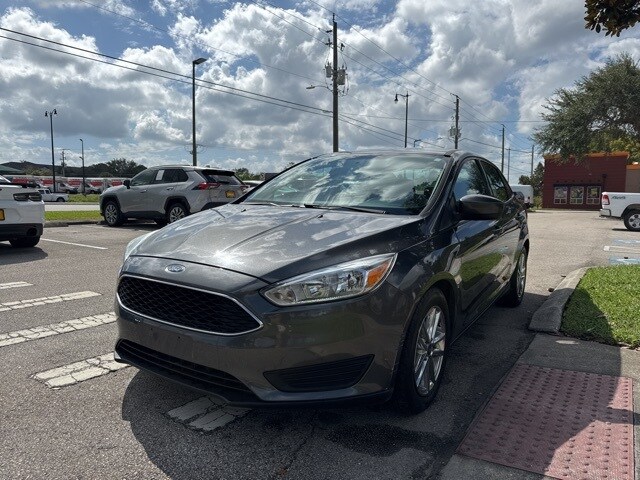 2018 Ford Focus SE photo 4