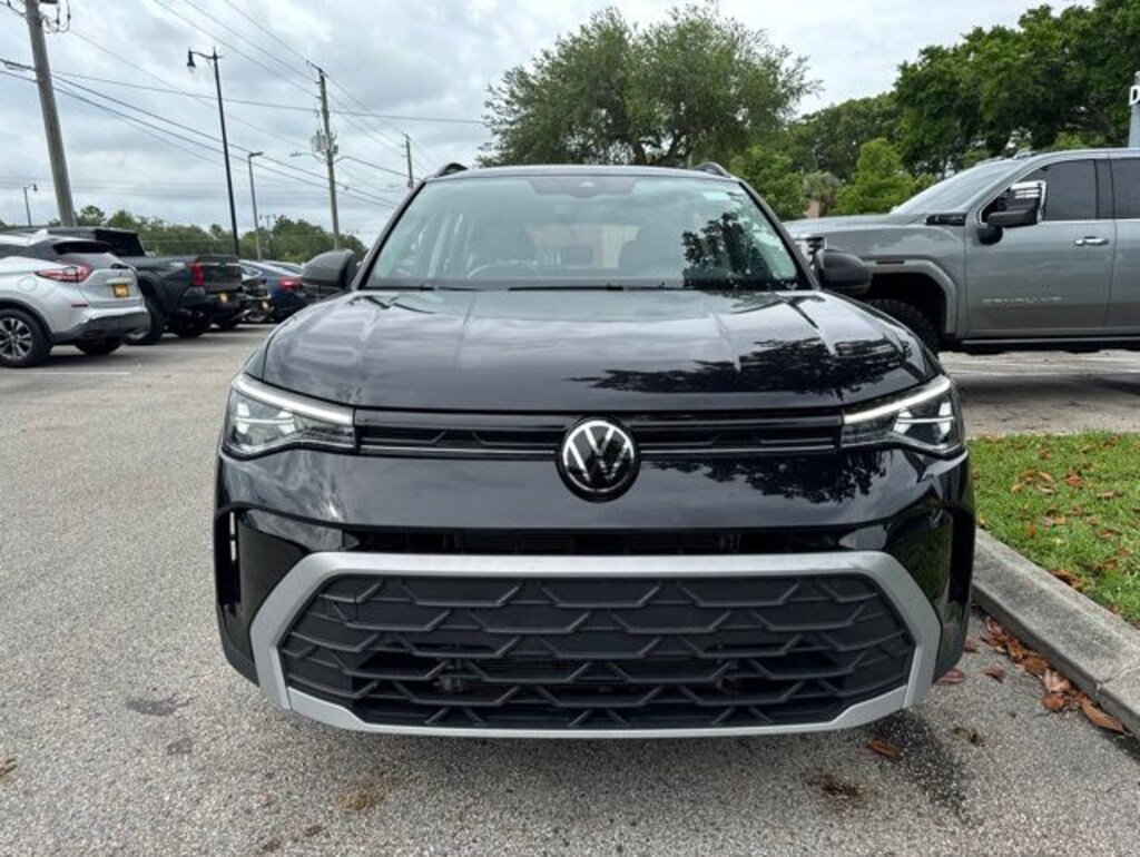 Used 2025 Volkswagen Taos 1.5T S SUV