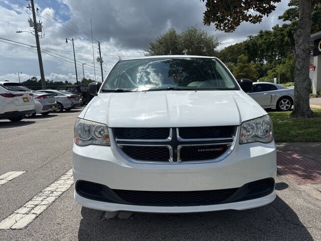 2017 Dodge Grand Caravan SE SXT Express photo 3