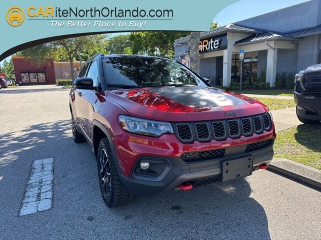 Used 2025 Jeep Compass Trailhawk SUV