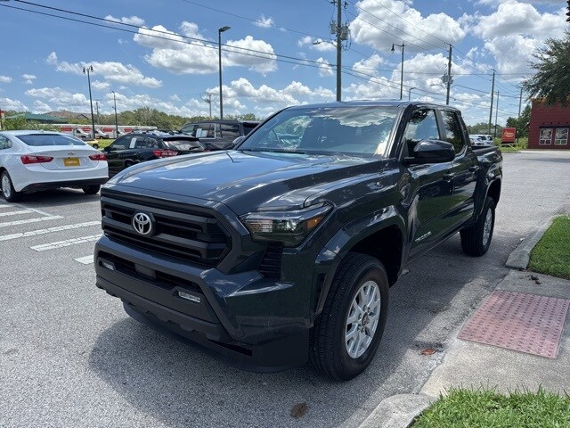 2024 Toyota Tacoma SR5 photo 3