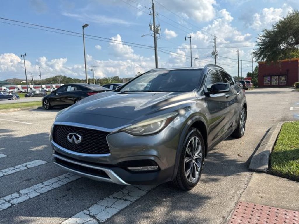 Used 2018 INFINITI QX30 Premium SUV