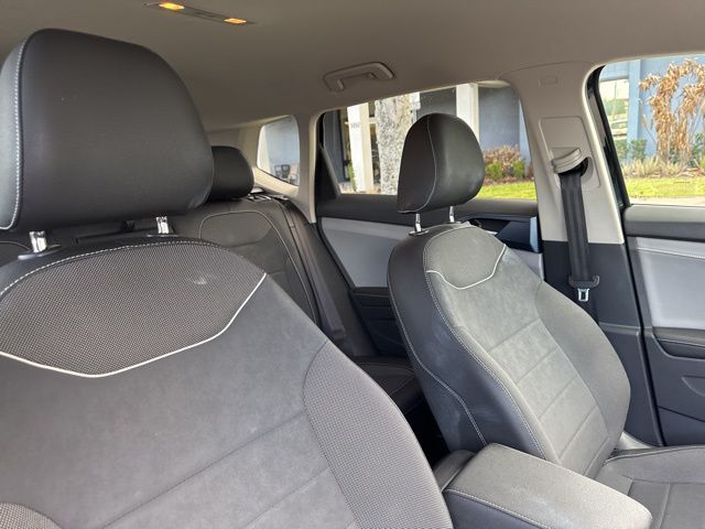 2024 Volkswagen Taos SE - Photo 12