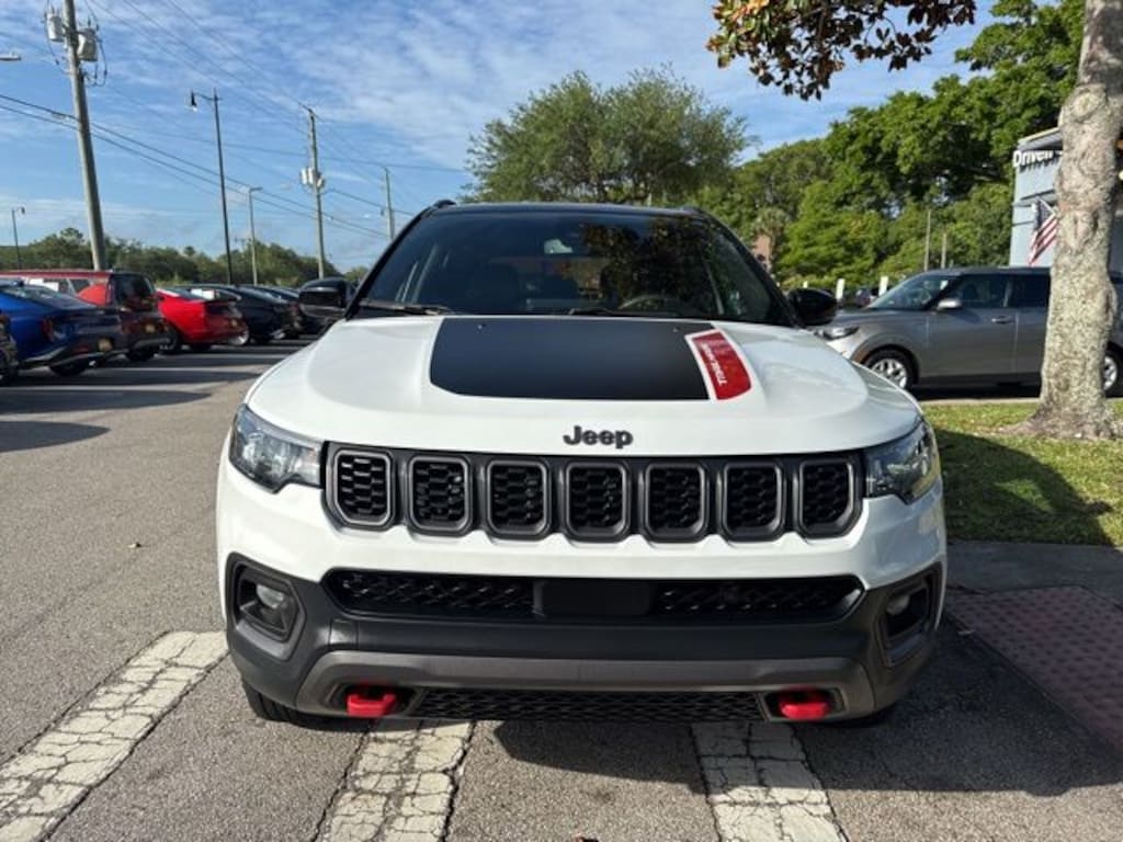 Used 2025 Jeep Compass Trailhawk SUV