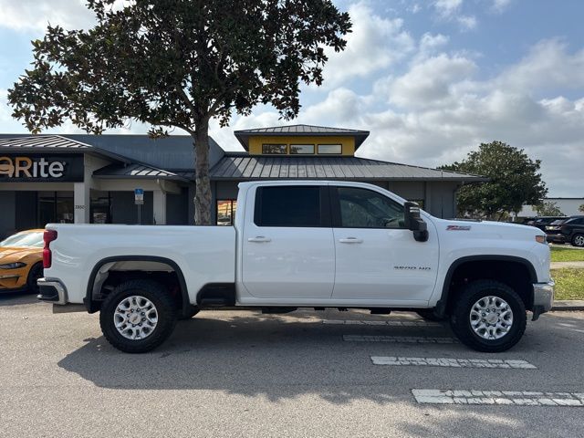 2021 Chevrolet Silverado 2500HD LT - Photo 8