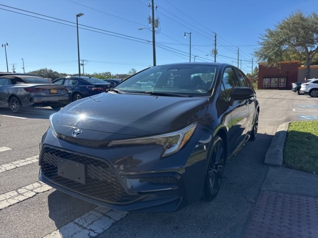 Used 2023 Toyota Corolla SE Sedan
