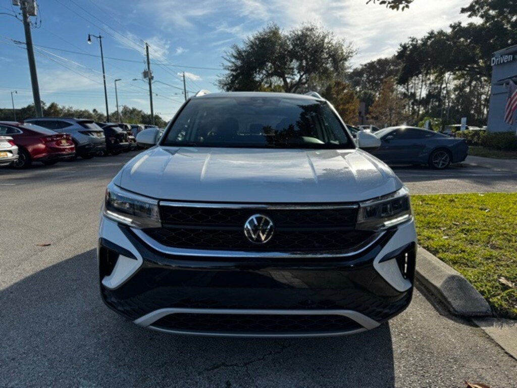 Used 2024 Volkswagen Taos 1.5T SE SUV
