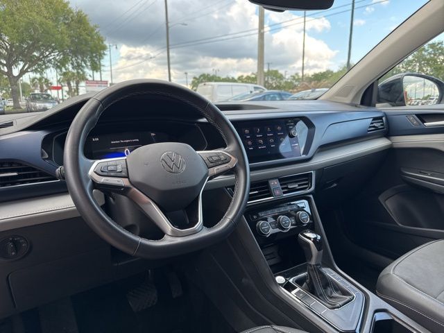 2024 Volkswagen Taos SE - Photo 22