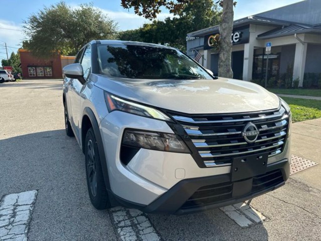 Used 2025 Nissan Rogue SV SUV