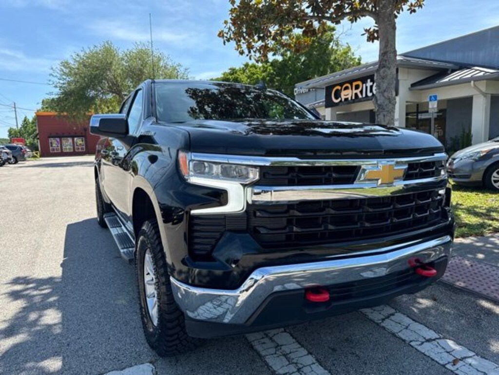 Used 2023 Chevrolet Silverado 1500 LT w/1LT Truck Crew Cab