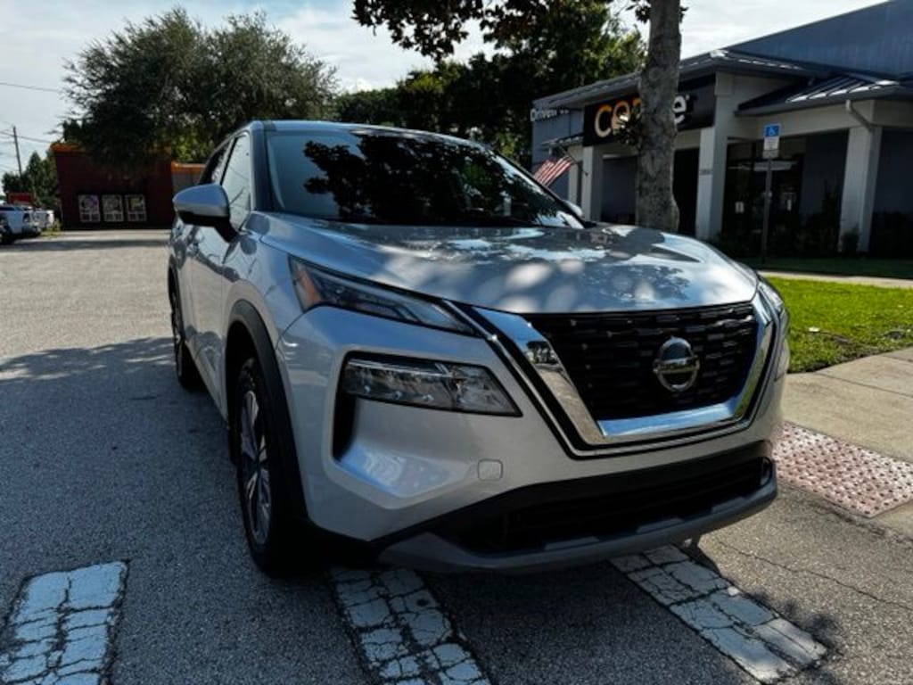 Used 2021 Nissan Rogue SV SUV