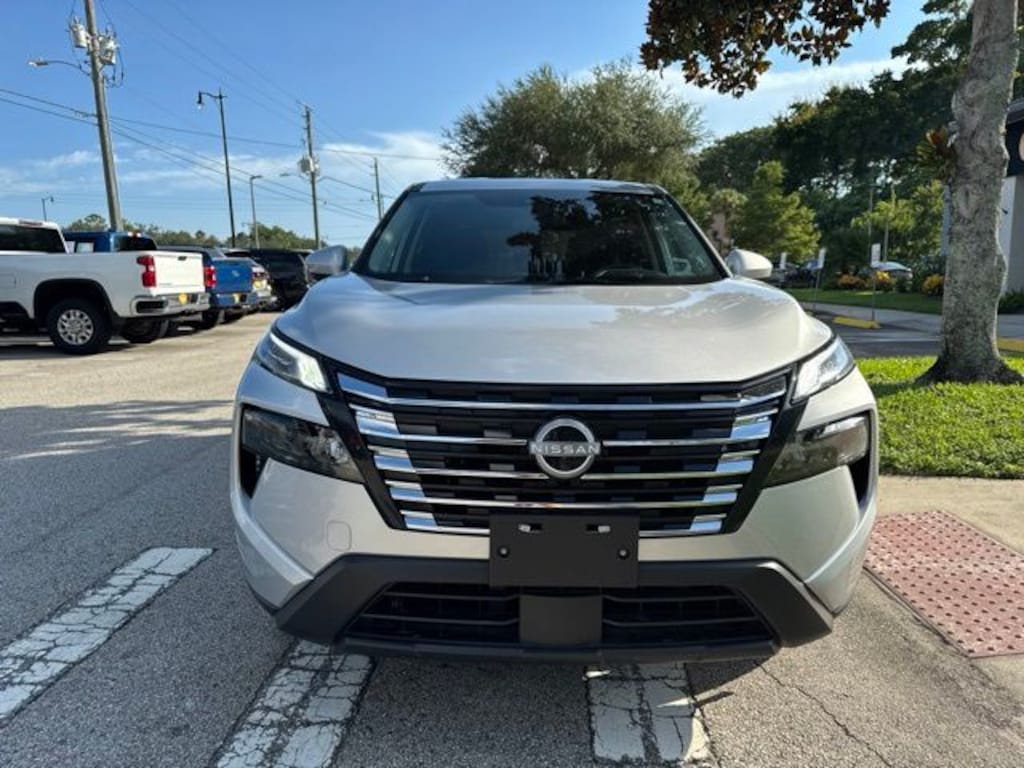 Used 2025 Nissan Rogue SV SUV