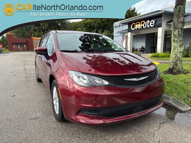 2023 Chrysler Voyager