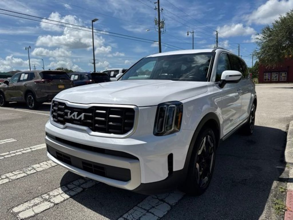 Used 2025 Kia Telluride S SUV
