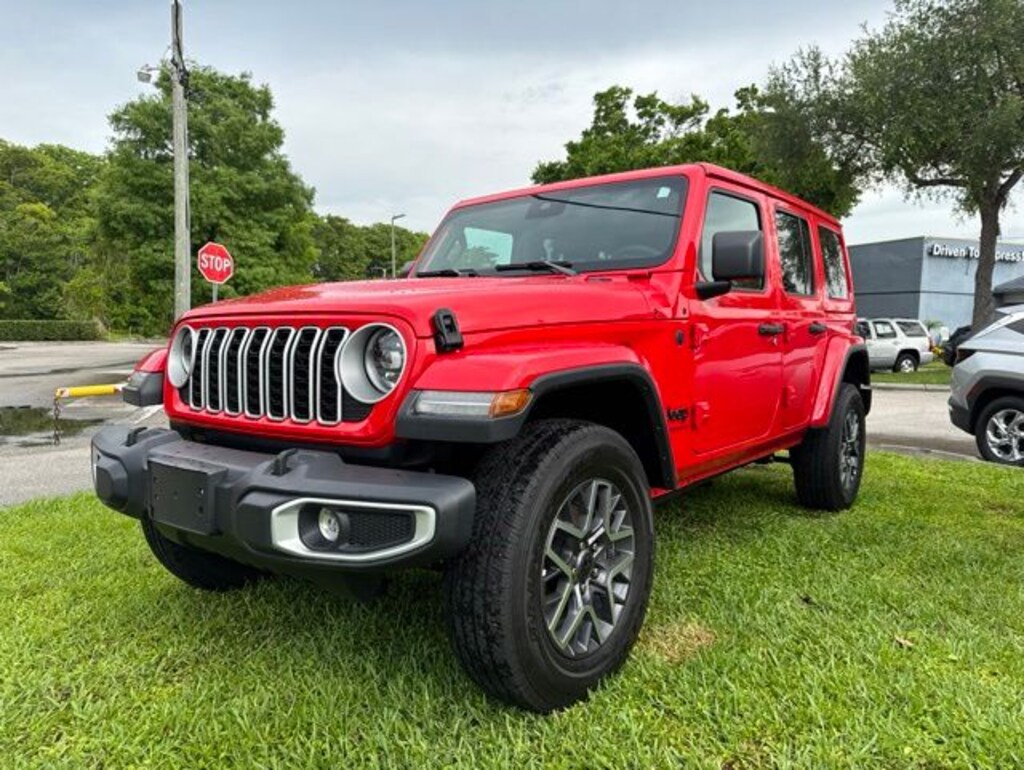 Used 2025 Jeep Wrangler Sahara SUV