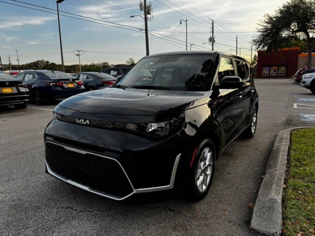 Used 2024 Kia Soul LX Hatchback