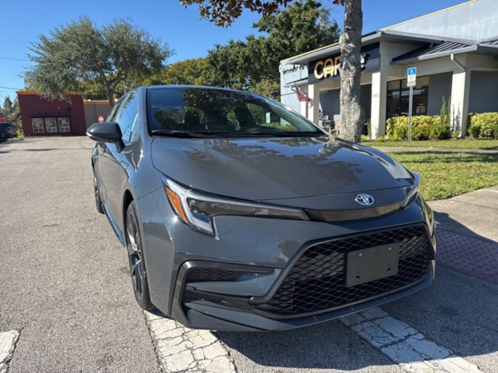 Used 2023 Toyota Corolla SE Sedan