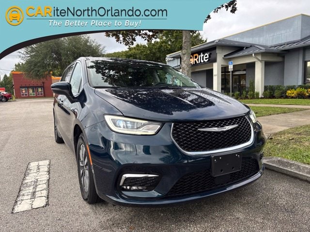 2023 Chrysler Pacifica Hybrid Touring L