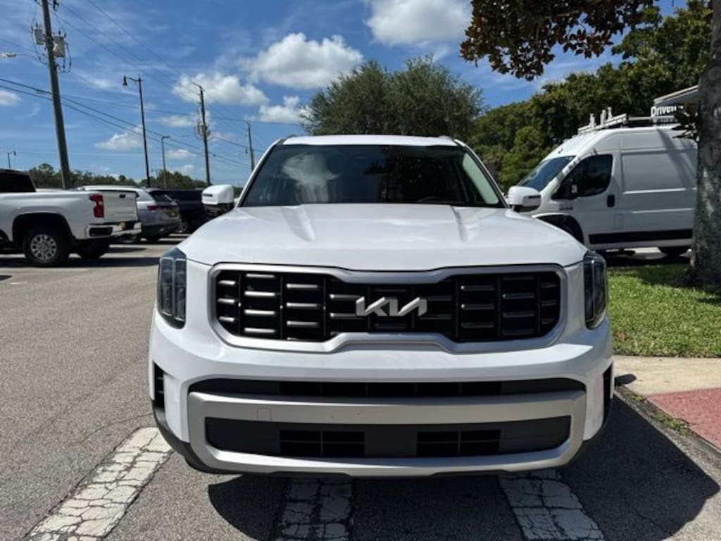 Used 2025 Kia Telluride S SUV