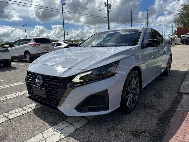 2023 Nissan Altima SR VC-Turbo photo 4