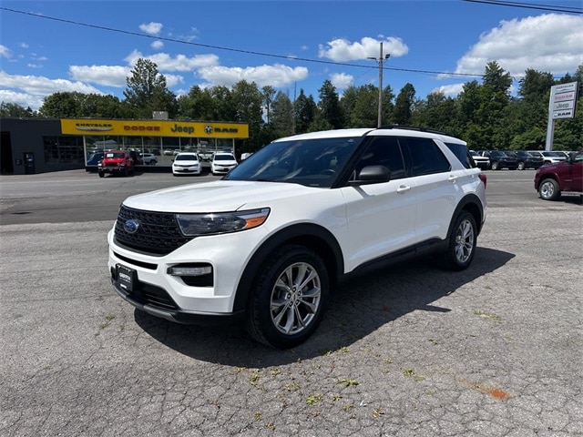 2022 Ford Explorer XLT's photo