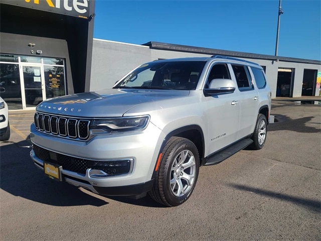 2022 Jeep Wagoneer Series II's photo