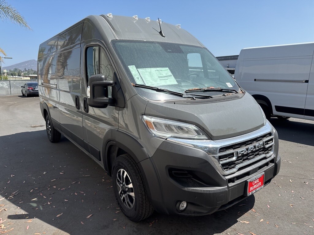 2025 Ram ProMaster 2500 photo 2
